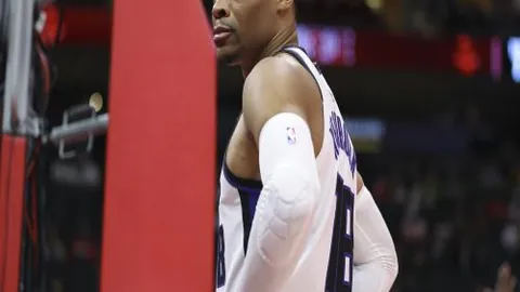 “恩比德减重36磅，NBA趋势转向轻盈中锋避免正面碰撞”