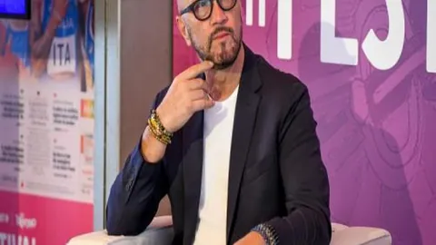 俄甲赛事数据解析：专家推荐大乐透期号分析